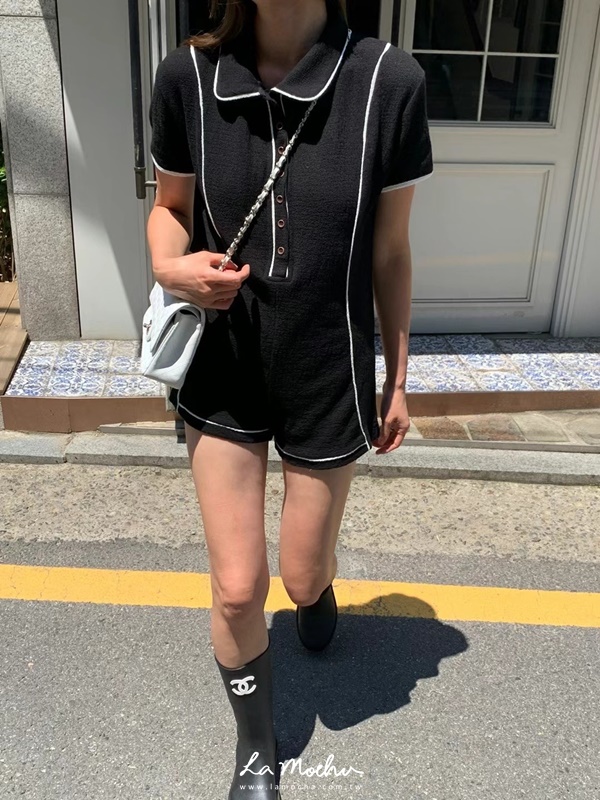 邊線立體感排釦造型連身短褲